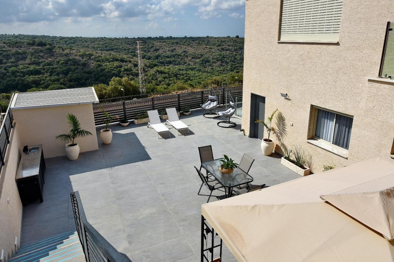הסויטות של פולי Apartment Manot Exterior photo